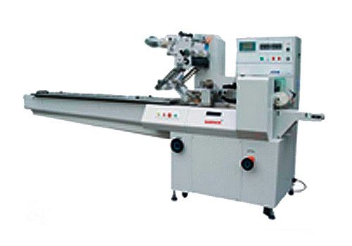 Упаковочная машина с горизонтальным потоком