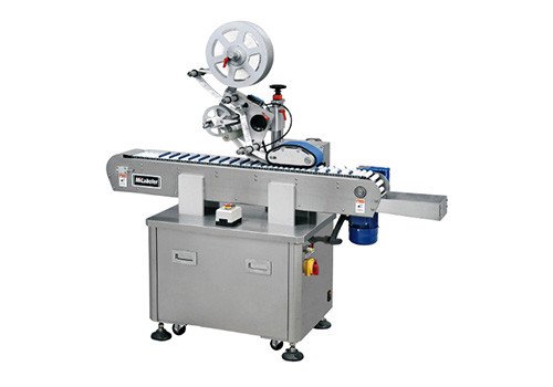 Horizontal Round Bottle Labeling Machine LR-460 