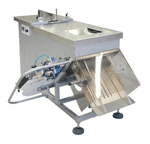 packing in bags with a clip