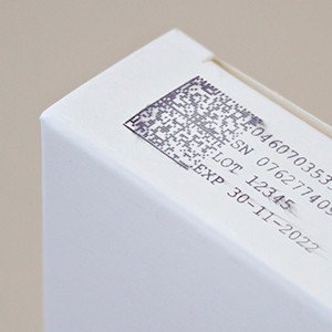 Premium packaging without compromise: how to meet labeling requirements and maintain an impressive design