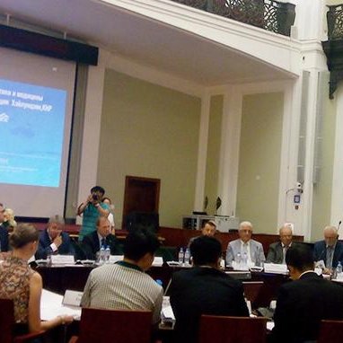 Российско-китайский бизнес-диалог в области фармацевтики и медицины.