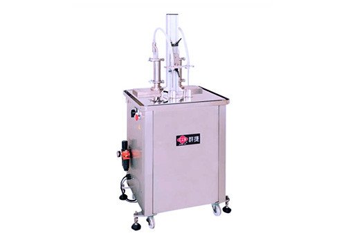 CVF-M Semi-automatic Liquid Filling Machine (Volumatic Type)