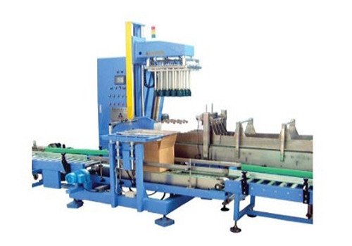 Автоматическая машина AK-CLA8 для упаковки в картонные коробки